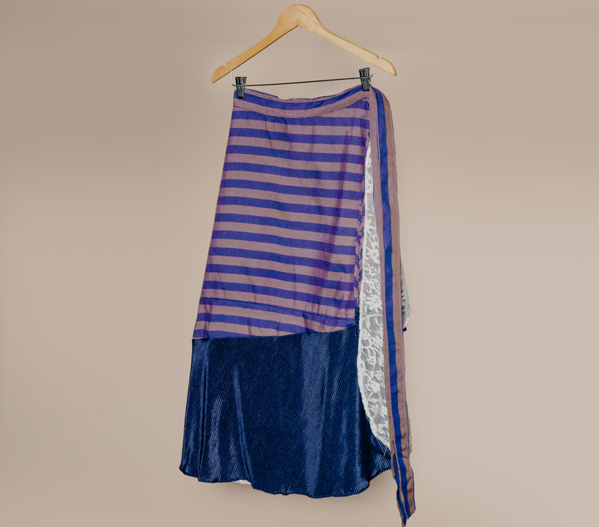 SKIRT 0002