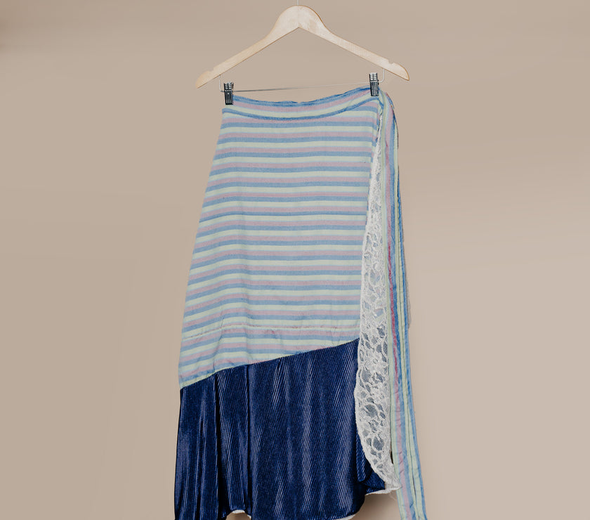 SKIRT 0004