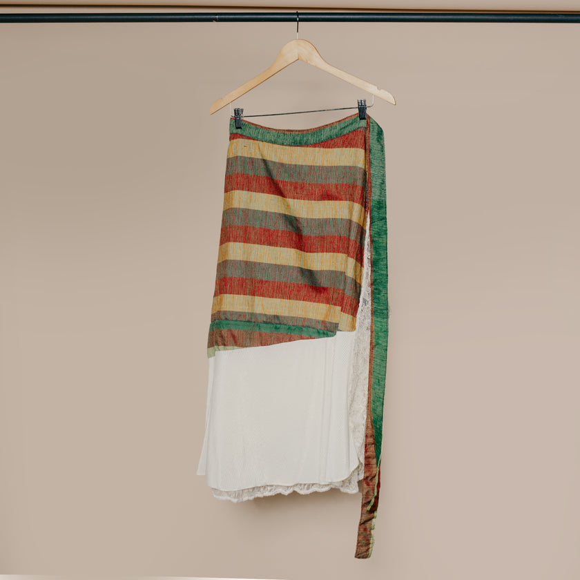 SKIRT 0006
