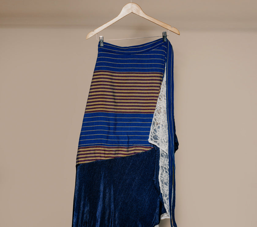 SKIRT 0011