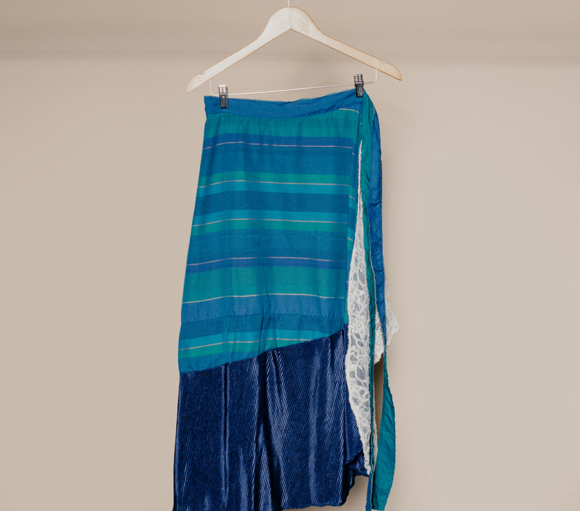 SKIRT 0016
