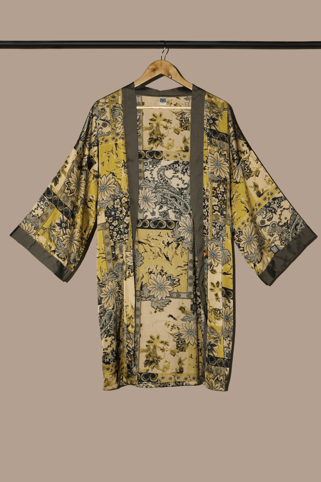 ROBE 0004