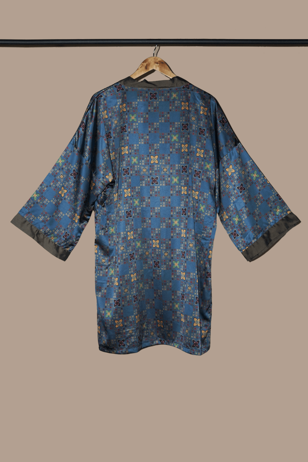 ROBE 0006