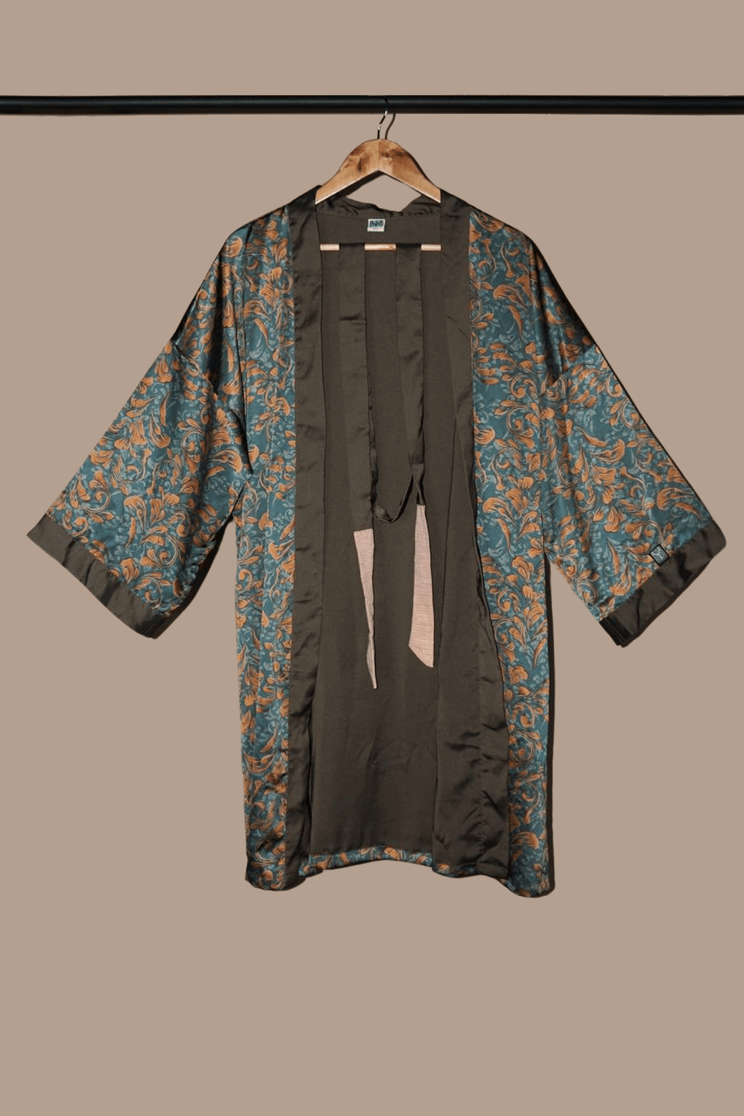 ROBE 0007